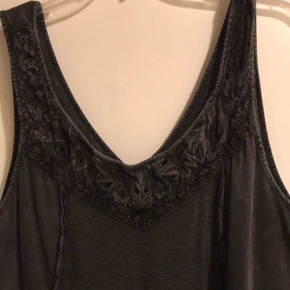 Black Tank Top - Picture 4 of 12